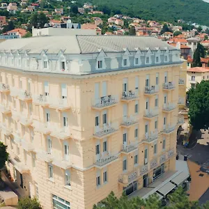 Отель Bristol, Опатия